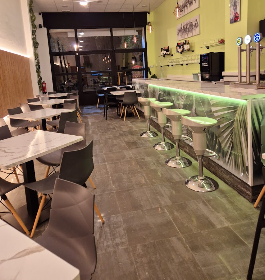 FUSSION CAFE BAR ALMANSA