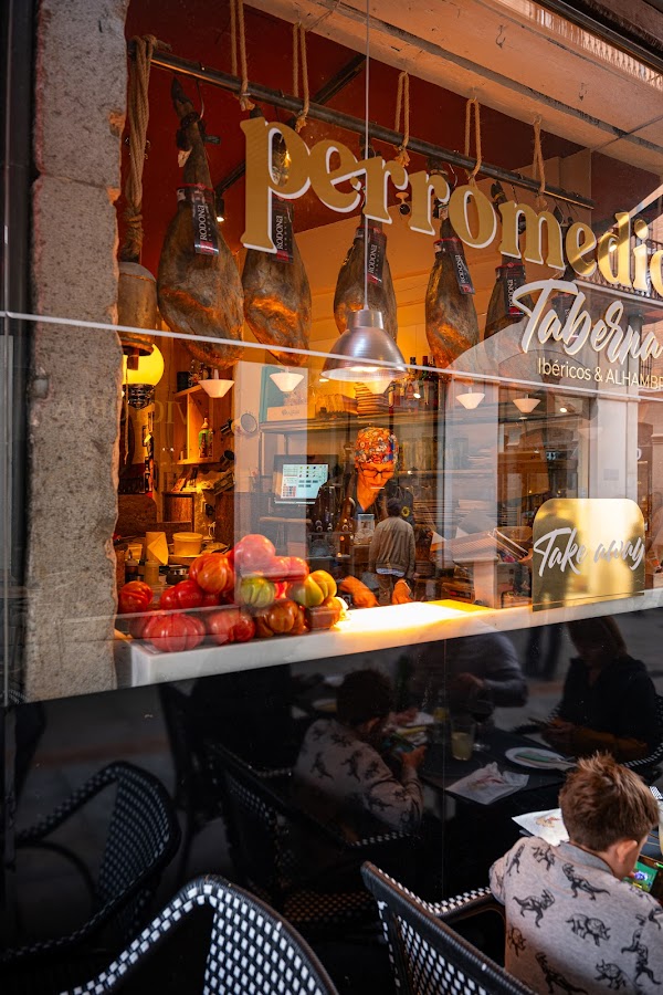 Perromedio Taberna