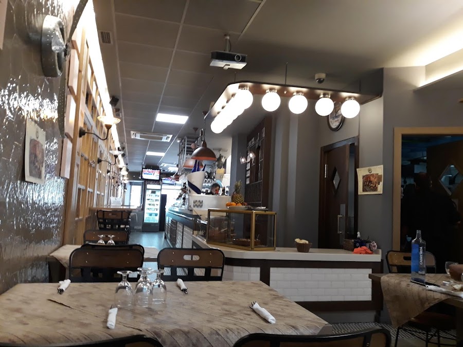 Bar Avión I