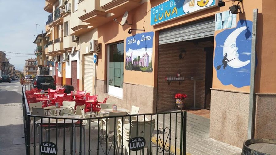 Bar Luna Peligros