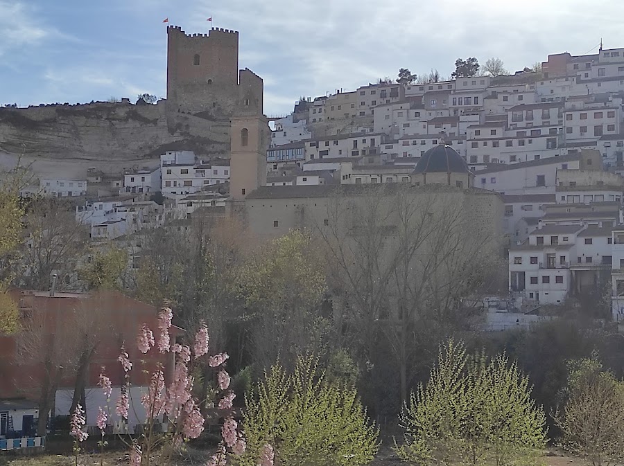 Casa Cueva El Portón - Alcalá del Júcar