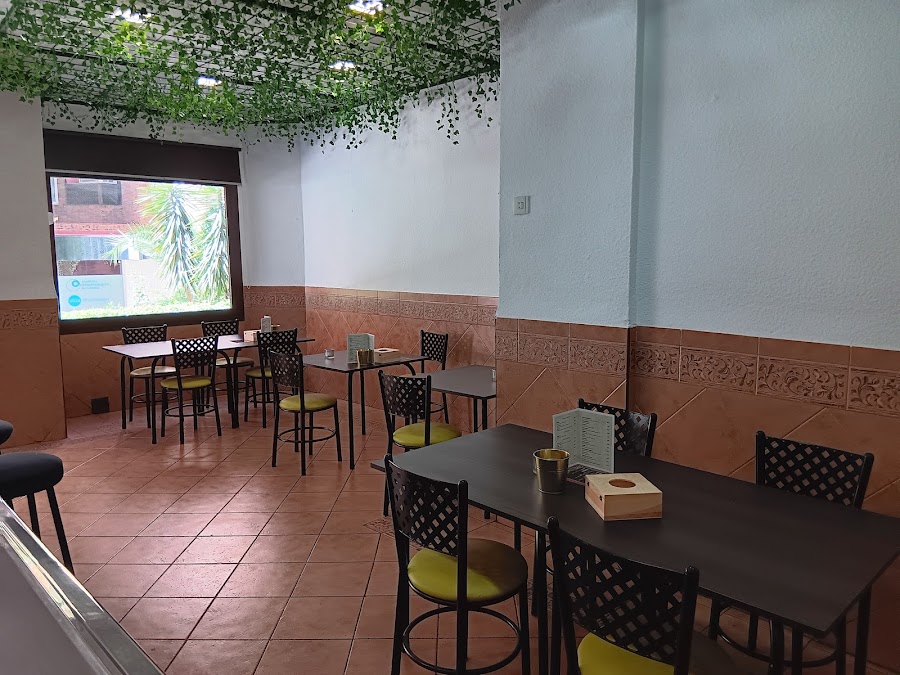 Vivarium Pizza Bar